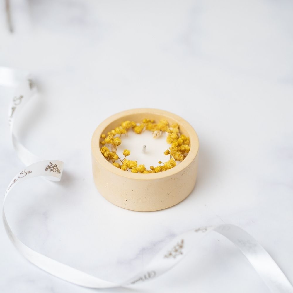 Concrete Candle | Yellow | Dry Flower Soy Wax Candle