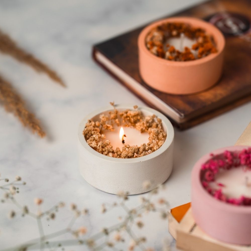 Concrete Candle | Peach | Dry Flower Soy Wax Candle