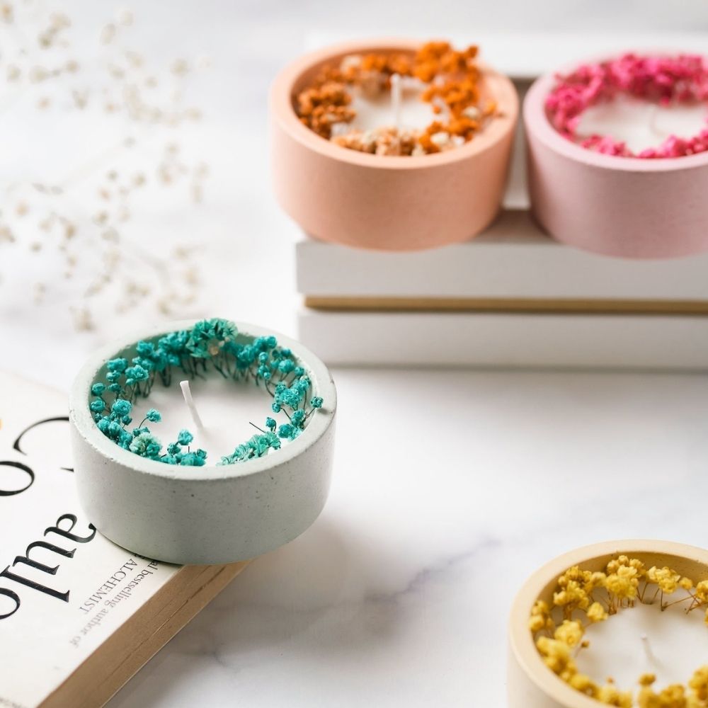 Concrete Candle | Aqua Green | Dry Flower Soy Wax Candle
