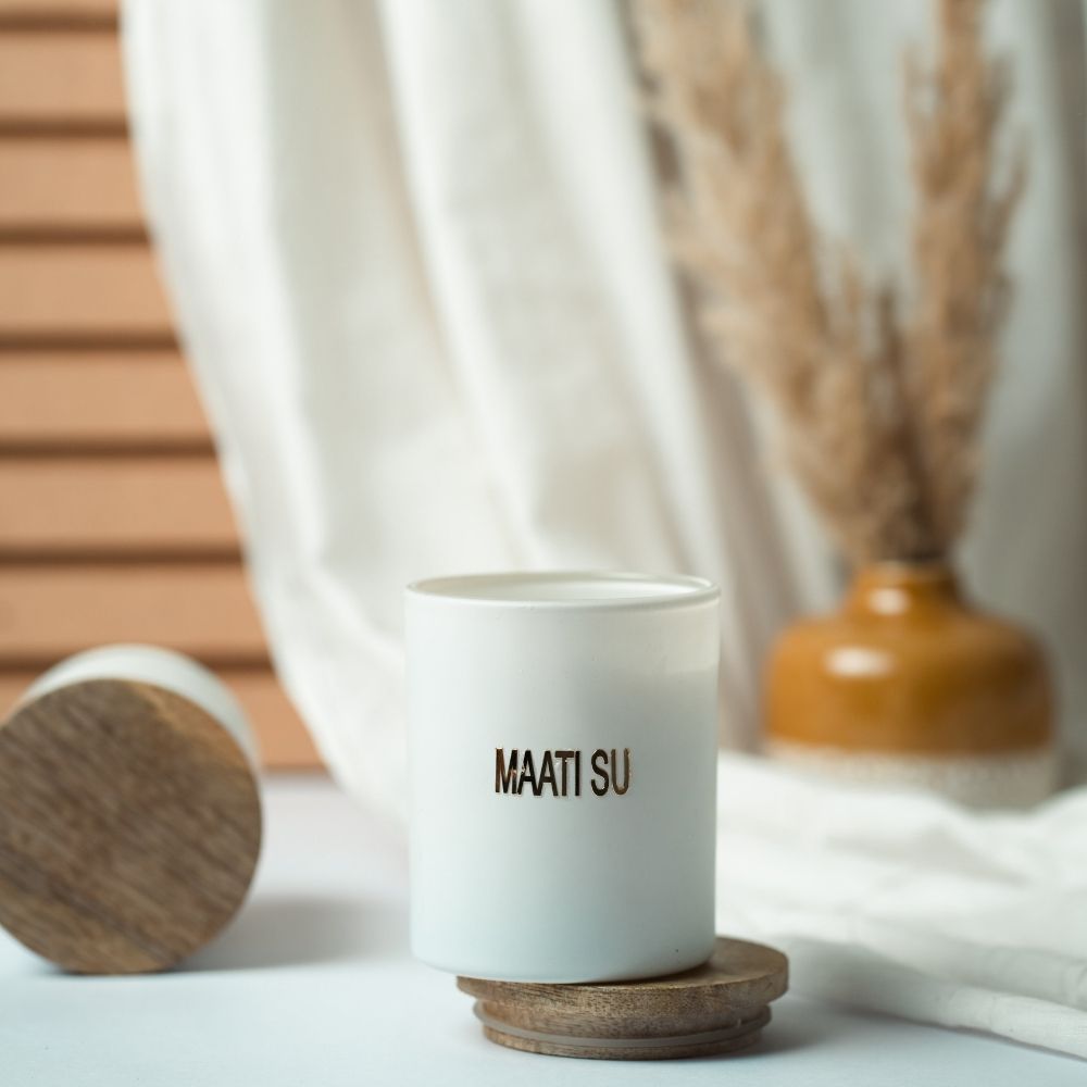White Glass Candle | Wooden Lid | Scented Soy Wax Candle