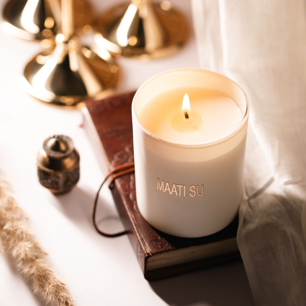 White Glass Candle | Wooden Lid | Scented Soy Wax Candle