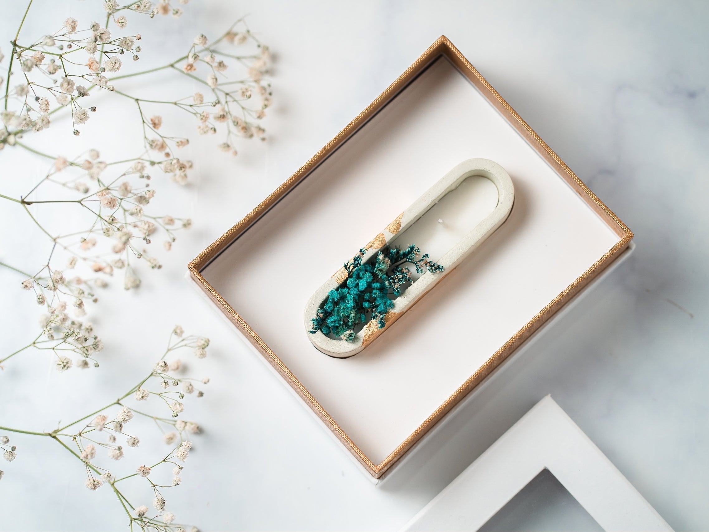 Green Concrete Container | Scented Soy Wax Candle | With Natural Flower