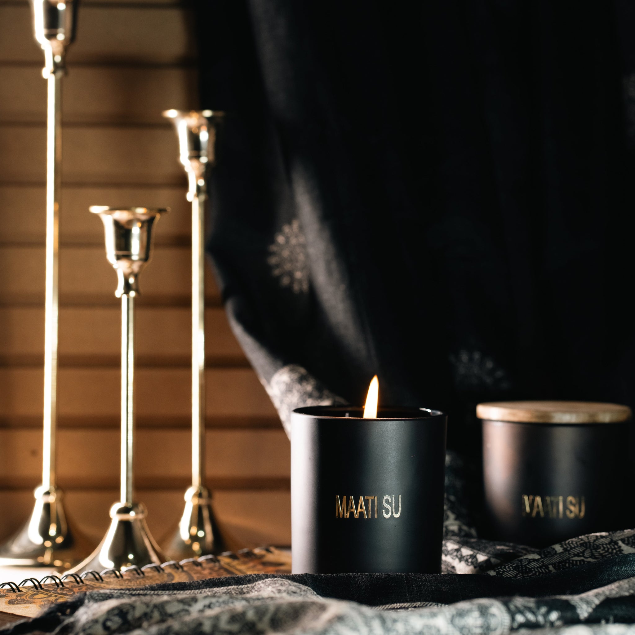 Matte Black Glass Container With Wooden Lid |Scented Soy Wax Candle